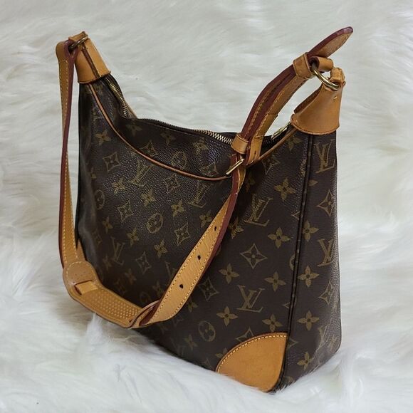 💯 Authentic Louis Vuitton Boulogne  Handbag 🍀 - Picture 12 of 17